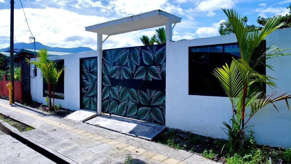 Oasis By Franklin Hotel Boutique La Fortuna Bagian luar foto